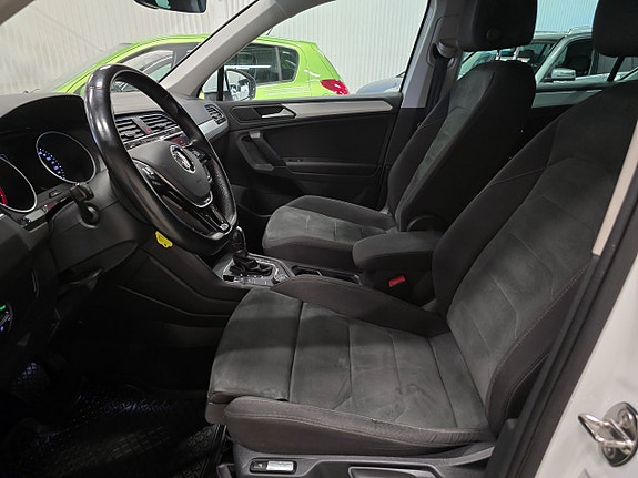 Volkswagen Tiguan 10 of 30