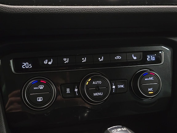 Volkswagen Tiguan 21 of 30
