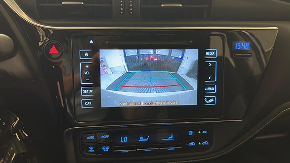 Toyota Auris 21 of 27