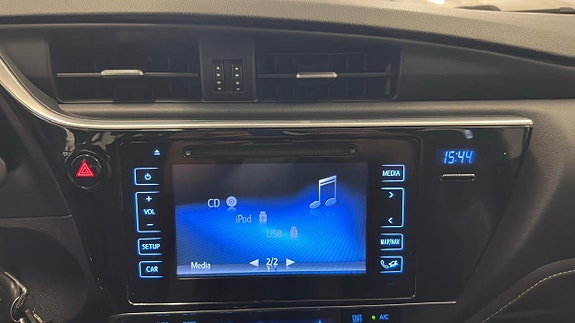 Toyota Auris 23 of 27
