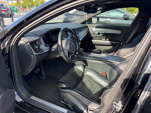 Volvo S90 8 of 11