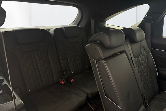 Kia Sorento 11 of 16
