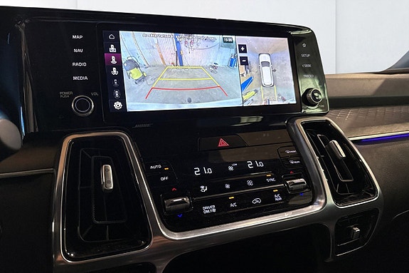 Kia Sorento 13 of 16