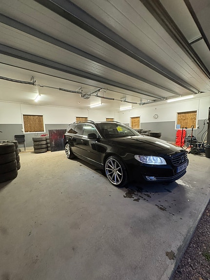 Volvo V70 6 of 15