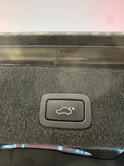 Volvo V70 11 of 15
