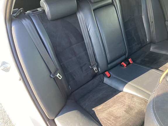 Toyota Avensis 11 of 21