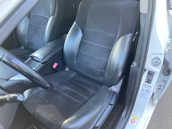 Toyota Avensis 18 of 21