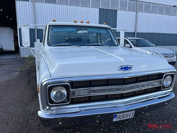 Chevrolet C30 17 of 17