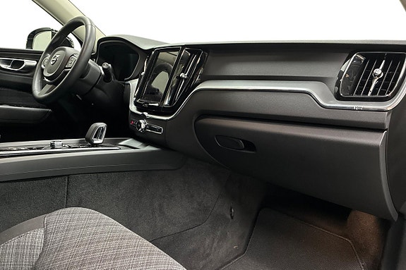 Volvo XC60 15 of 25