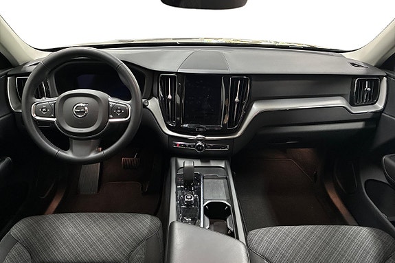 Volvo XC60 12 of 25