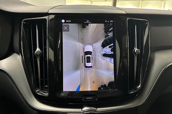 Volvo XC60 19 of 25