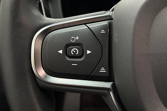 Volvo XC60 22 of 25
