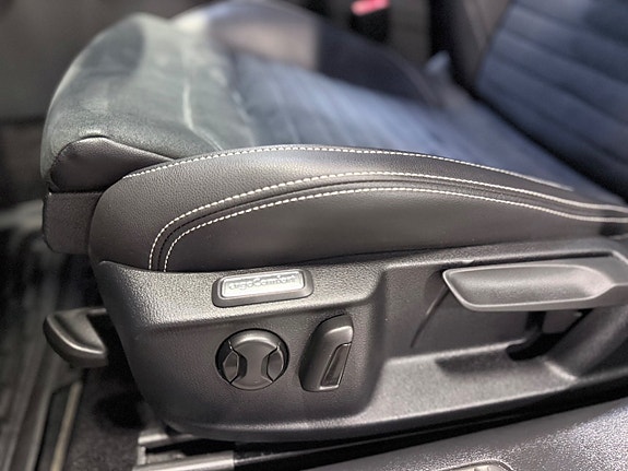 Volkswagen Passat 13 of 18