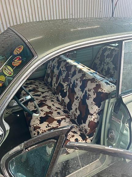 Cadillac Sedan DeVille 5 of 7