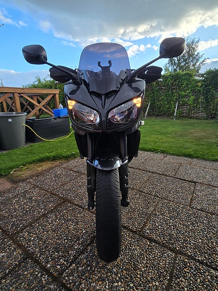 Yamaha FZ1-S (LÅGA MIL, VÄLVÅRDAD) 8 of 9