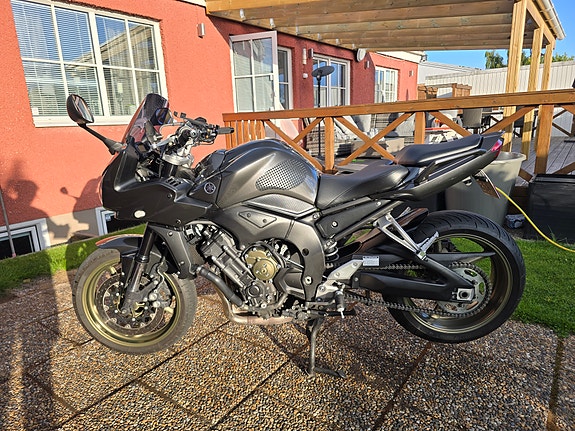 Yamaha FZ1-S (LÅGA MIL, VÄLVÅRDAD) 5 of 9