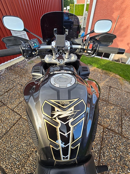 Yamaha FZ1-S (LÅGA MIL, VÄLVÅRDAD) 9 of 9