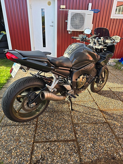 Yamaha FZ1-S (LÅGA MIL, VÄLVÅRDAD) 3 of 9