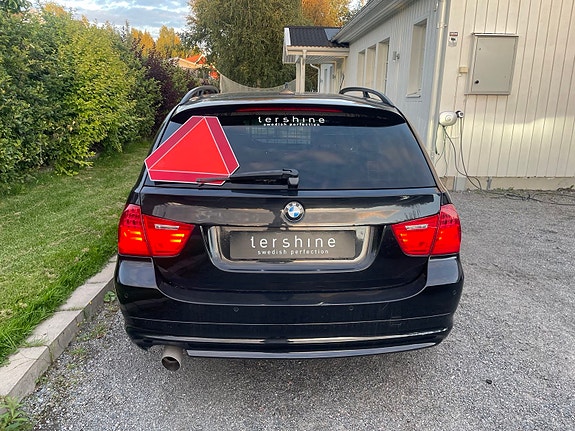 BMW 320d 4 of 4