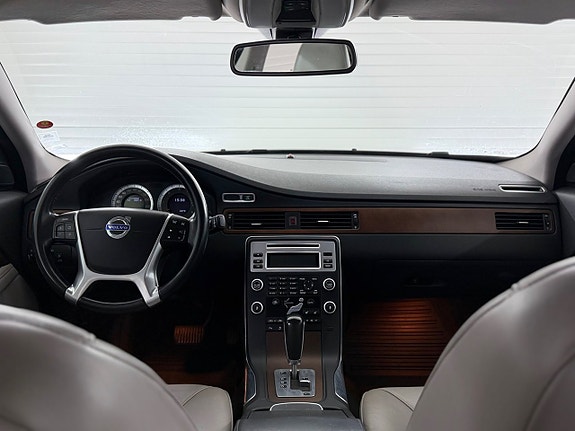 Volvo S80 18 of 19