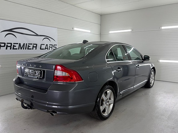 Volvo S80 7 of 19