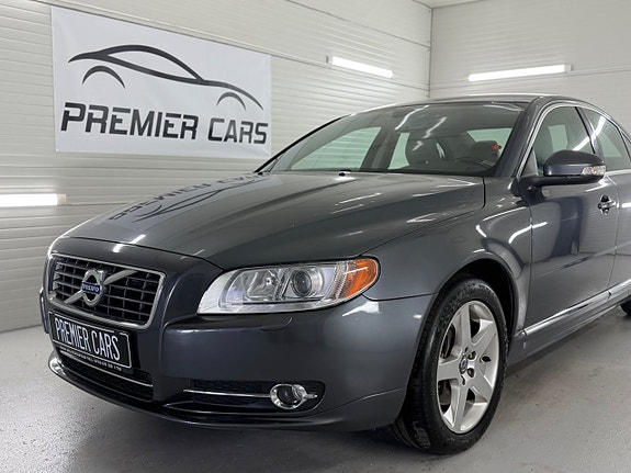 Volvo S80 3 of 19