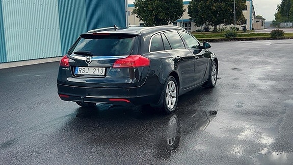 Opel Insignia 3 of 15