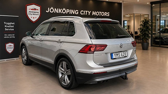 Volkswagen Tiguan 3 of 25