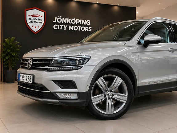 Volkswagen Tiguan 5 of 25