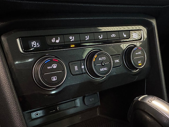 Volkswagen Tiguan 15 of 25