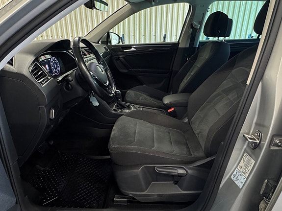 Volkswagen Tiguan 18 of 25