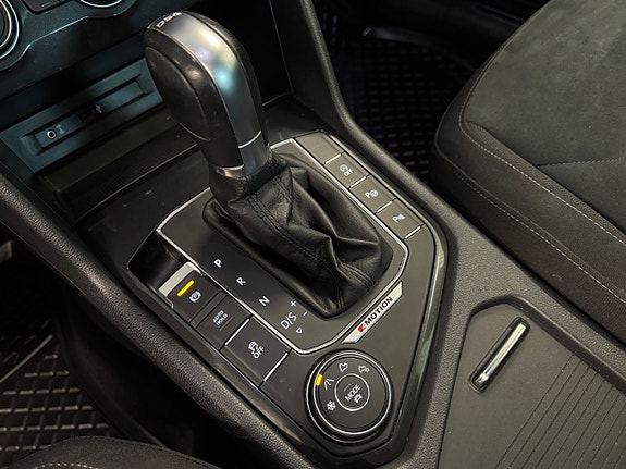 Volkswagen Tiguan 14 of 25