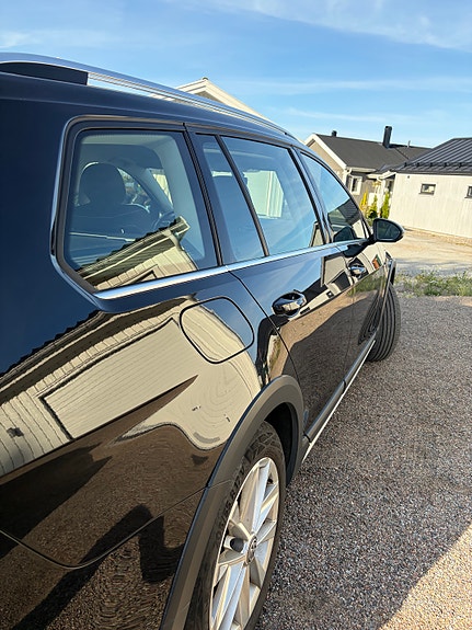 Volkswagen Golf Alltrack 6 of 8
