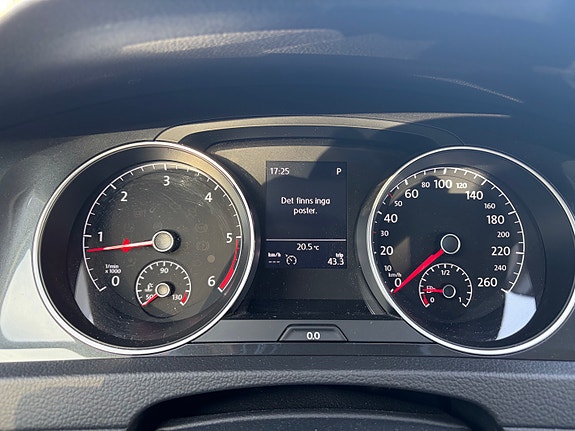 Volkswagen Golf Alltrack 7 of 8