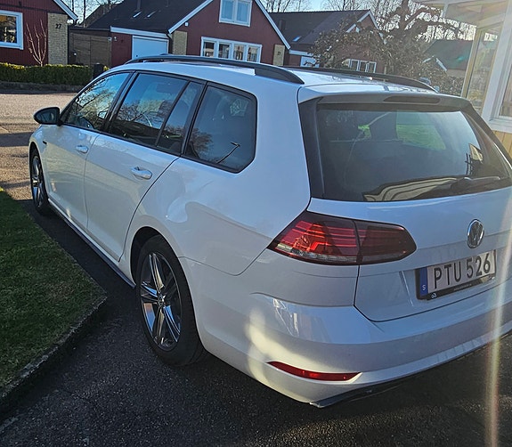 Volkswagen Golf VII 4 of 7