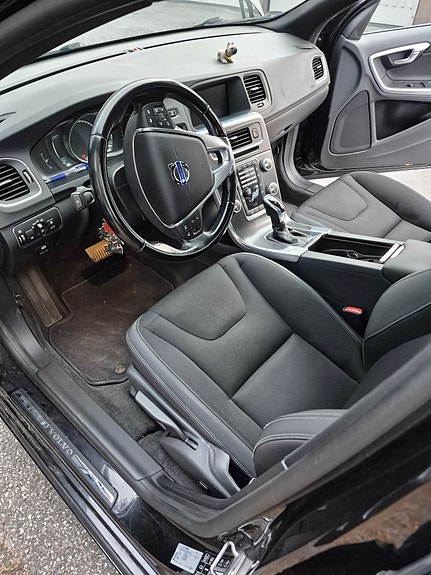 Volvo V60 8 of 8
