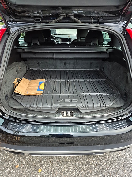 Volvo V60 7 of 8