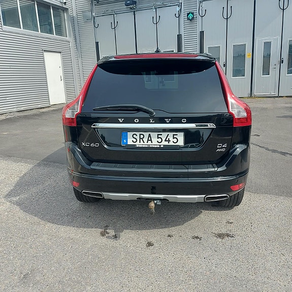 Volvo XC60 6 of 9