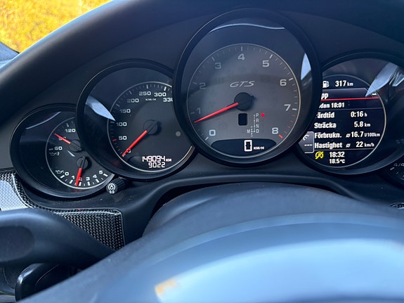 Porsche Panamera GTS 8 of 10