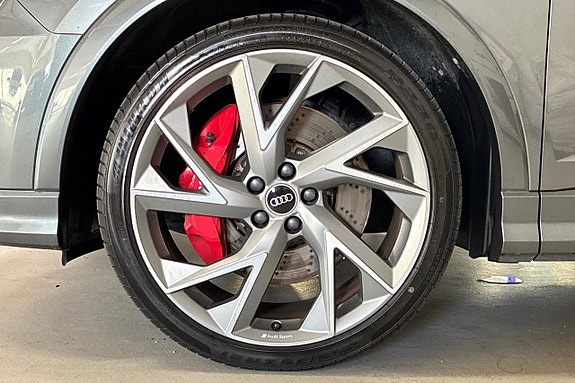 Audi Q3 11 of 28