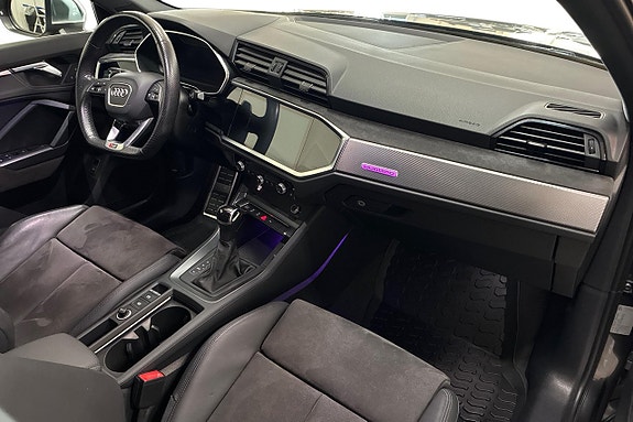Audi Q3 15 of 28
