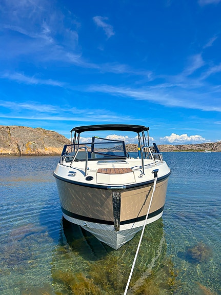 Uttern D65 – Mercury 200 hk V6 – välutrustad & mycket fint skick 3 of 4