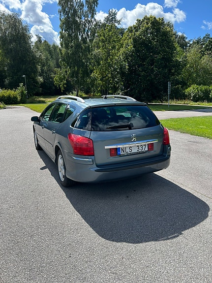 Peugeot 407 2 of 10