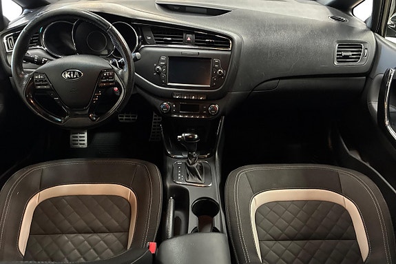 Kia Ceed 12 of 23