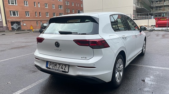 Volkswagen Golf VIII 3 of 8