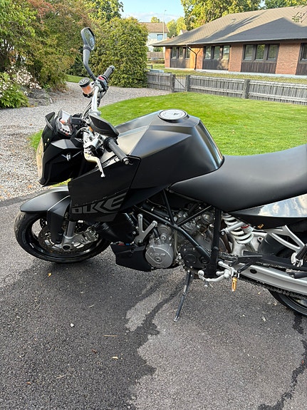 KTM Superduke 990 2 of 5