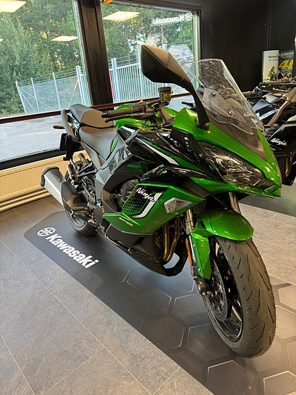 Kawasaki Ninja 1100 SX SE Demo 2 of 3