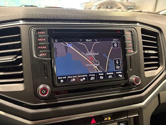 Volkswagen Amarok 8 of 11