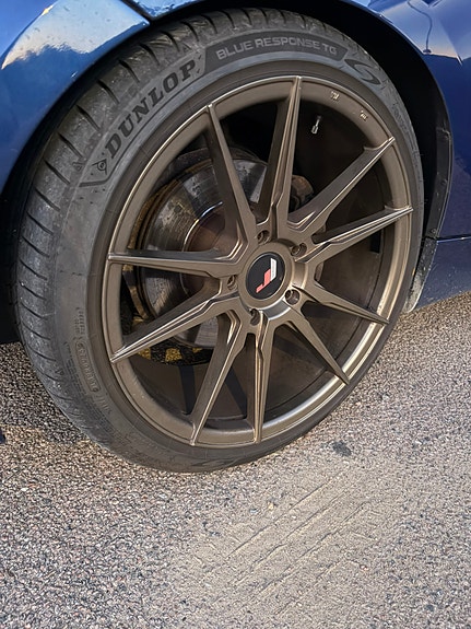 BMW 120i 3 of 5