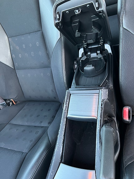 Volvo V70 11 of 15